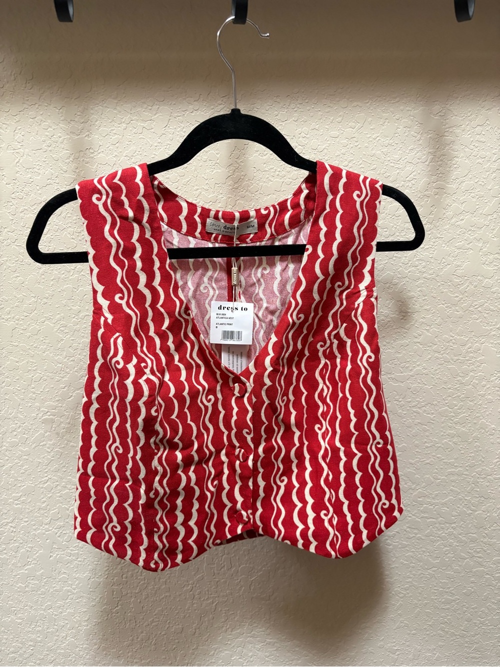 Tuckernuck Red Wavy-Striped Sleeveless Crop Top